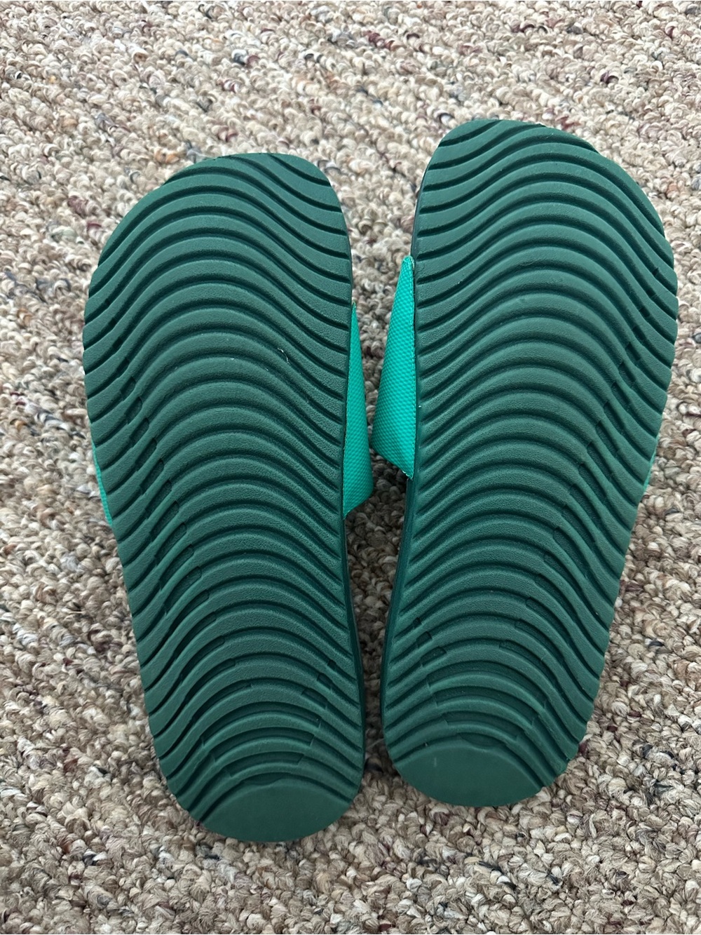 Nike Women’s Teal Slide Sandals with Black Swoosh - Picture 3 of 4